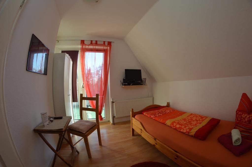 Arkadia Pension Norderstedt Exteriör bild
